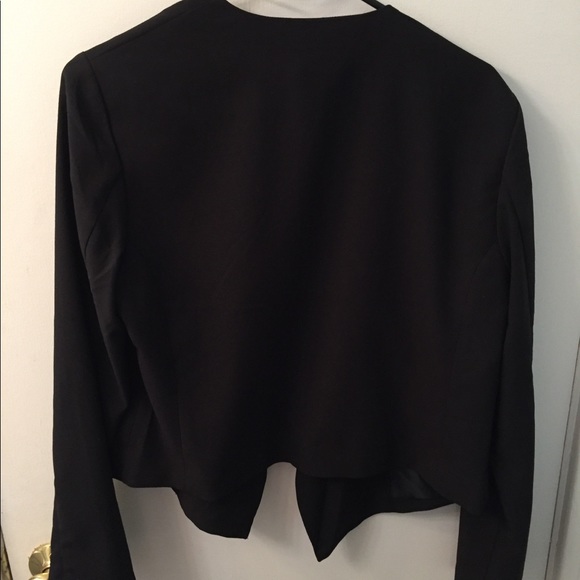 Black Waterfall front blazer - Picture 2 of 3